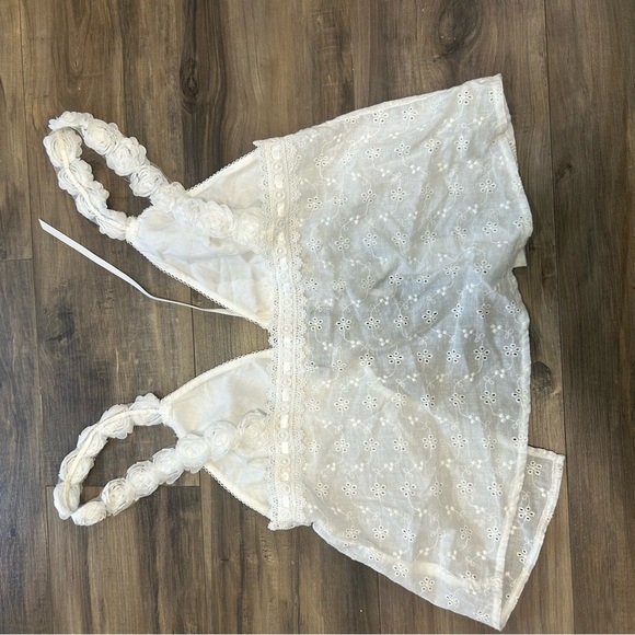 White Fox White Lace Top - Picture 5 of 5